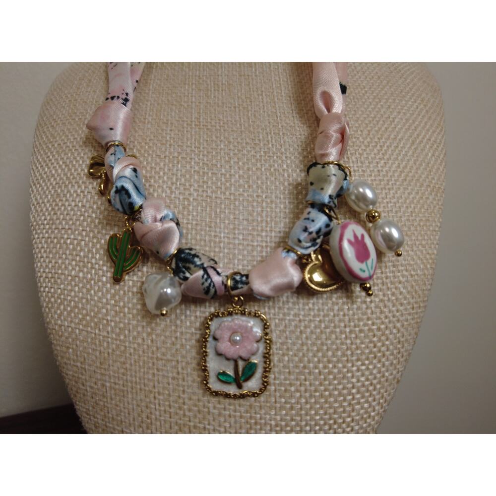 Bandana necklace